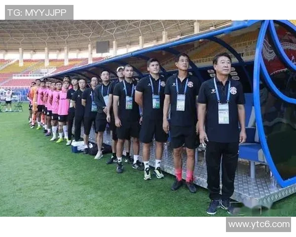 新疆足球明星阵容全解析及精彩瞬间图片展示