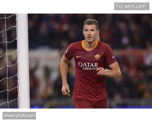 足球明星短裤收藏指南精选图片带你领略球场风采与时尚魅力 足球明星短裤收藏指南精选图片带你领略球场风采与时尚魅力